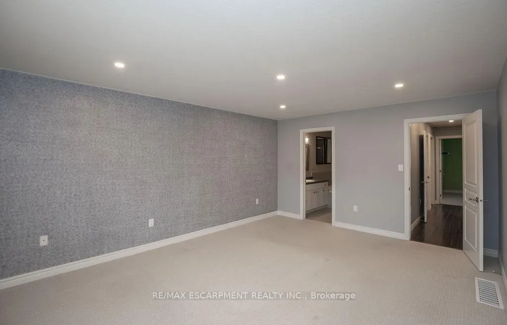 Photo 24 of 85 Chamomile Drive, Hamilton, Eleanor — HOMEH