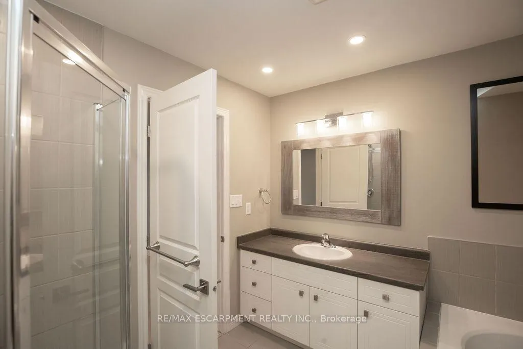 Photo 27 of 85 Chamomile Drive, Hamilton, Eleanor — HOMEH