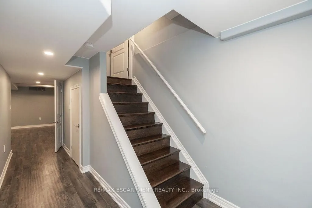 Photo 40 of 85 Chamomile Drive, Hamilton, Eleanor — HOMEH