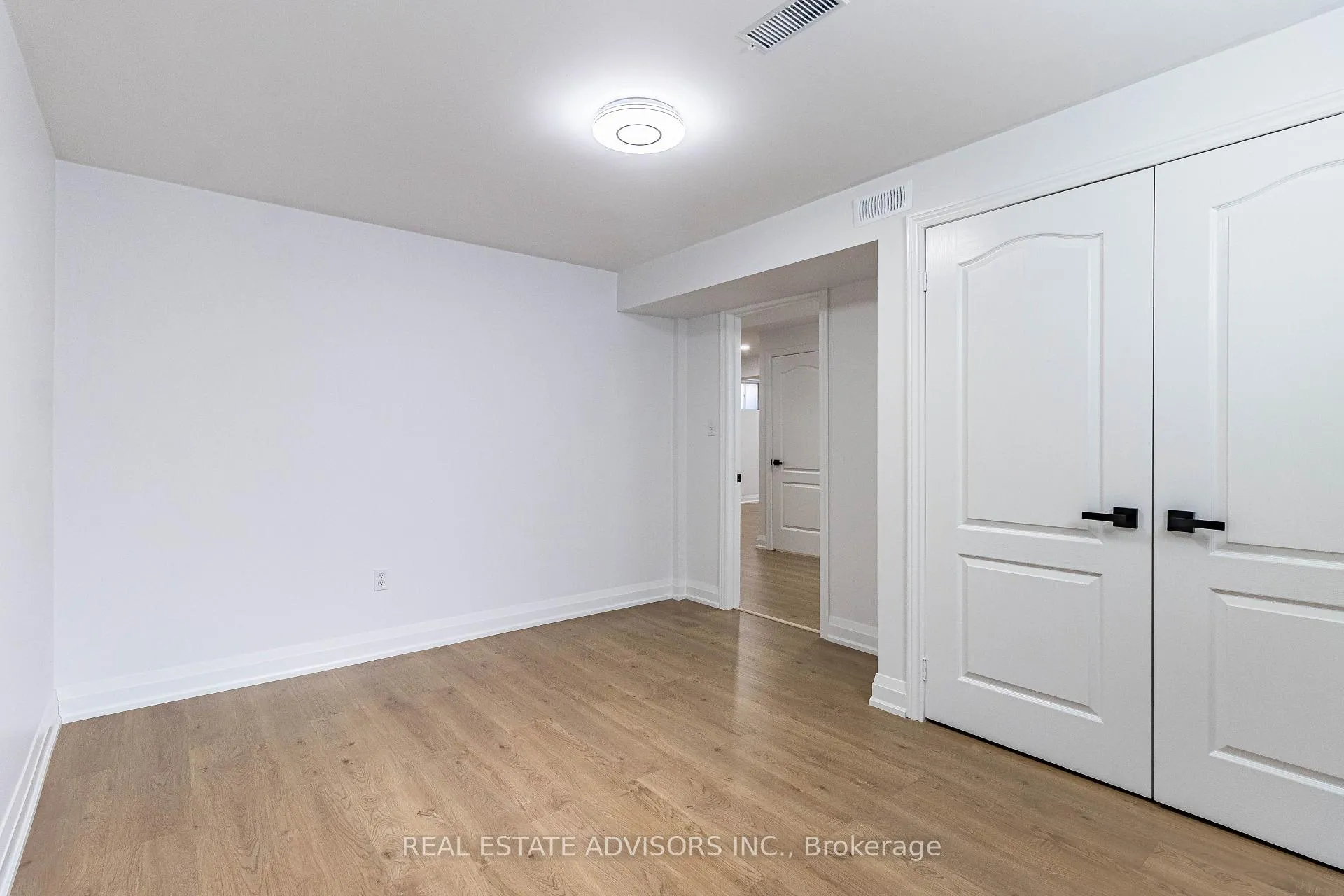 Photo 11 of 74 Pinebrook Circle, Caledon, Rural Caledon — HOMEH