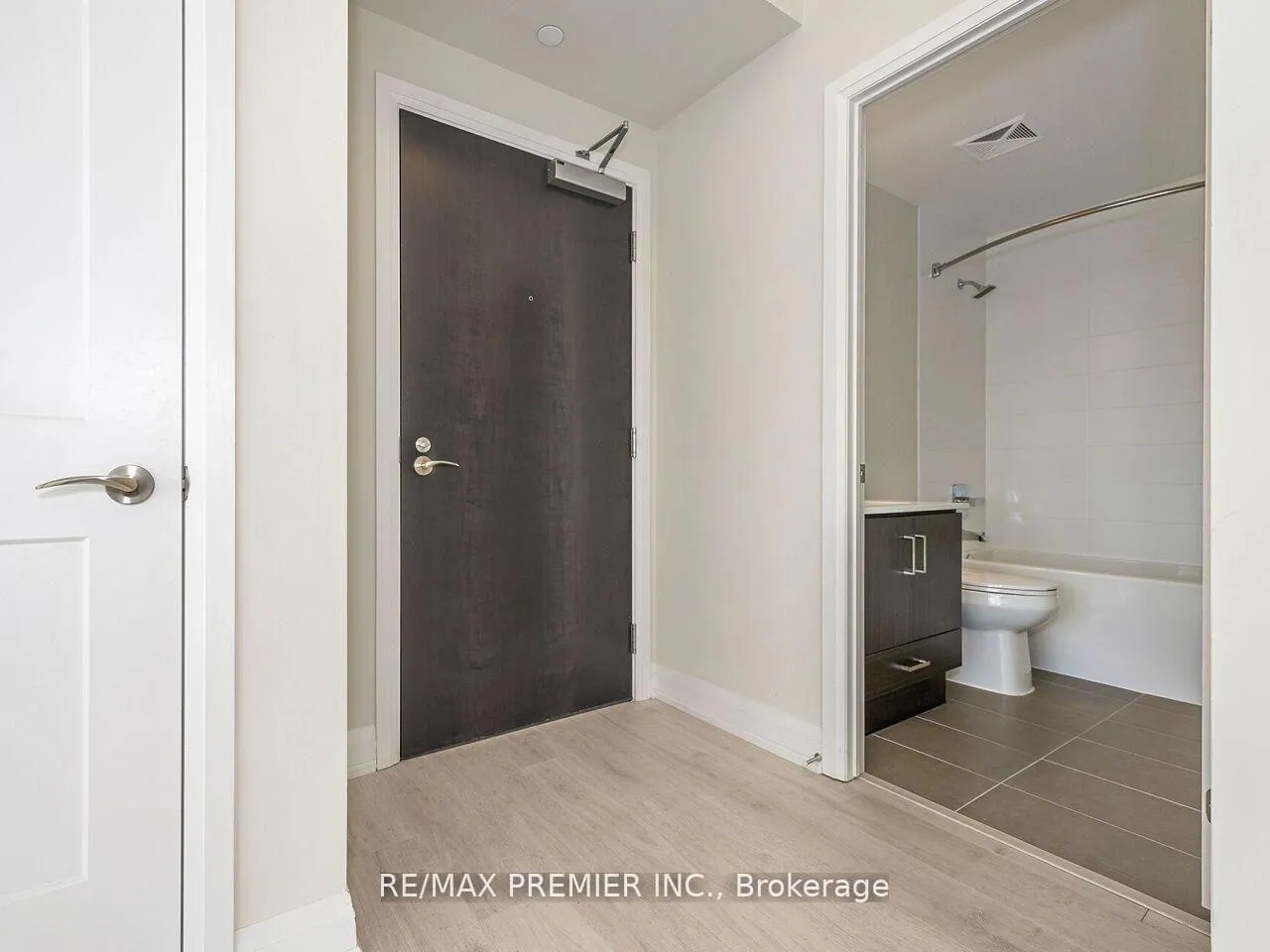 Photo 40 of Unit 1805, 15 Lynch Street, Brampton, Queen Street Corridor — HOMEH