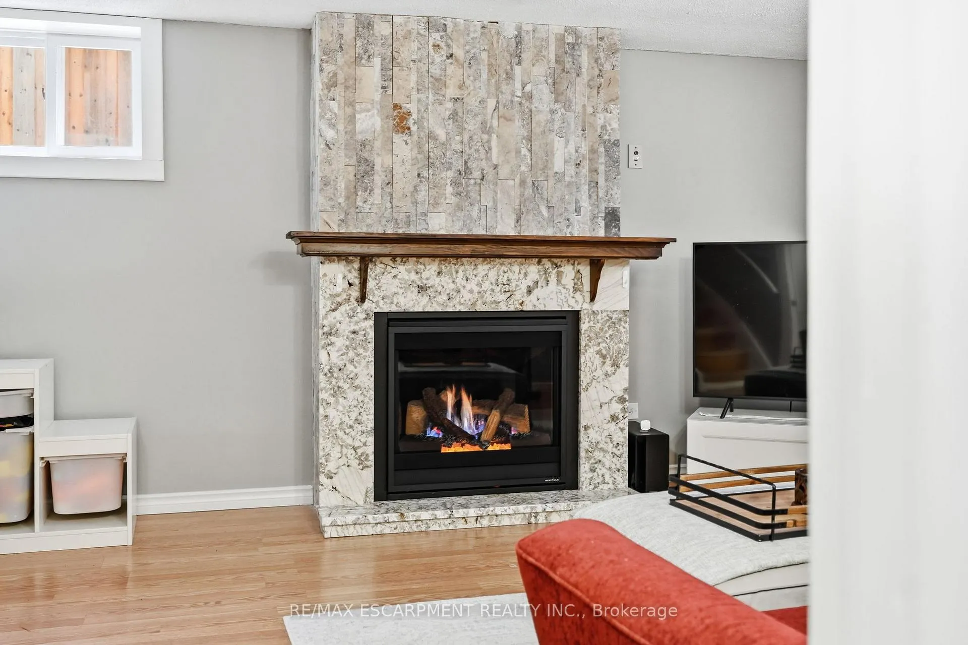 Photo 28 of 8 Elmore Drive N, Hamilton, Eleanor — HOMEH