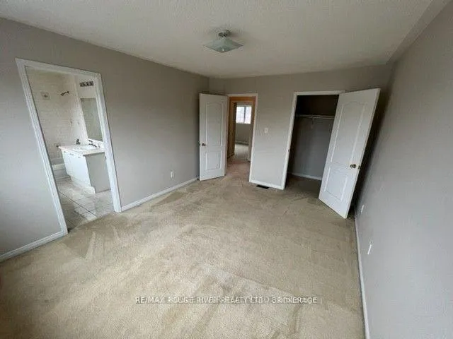 Photo 7 of 32 Puttingedge Drive, Whitby, Rolling Acres — HOMEH