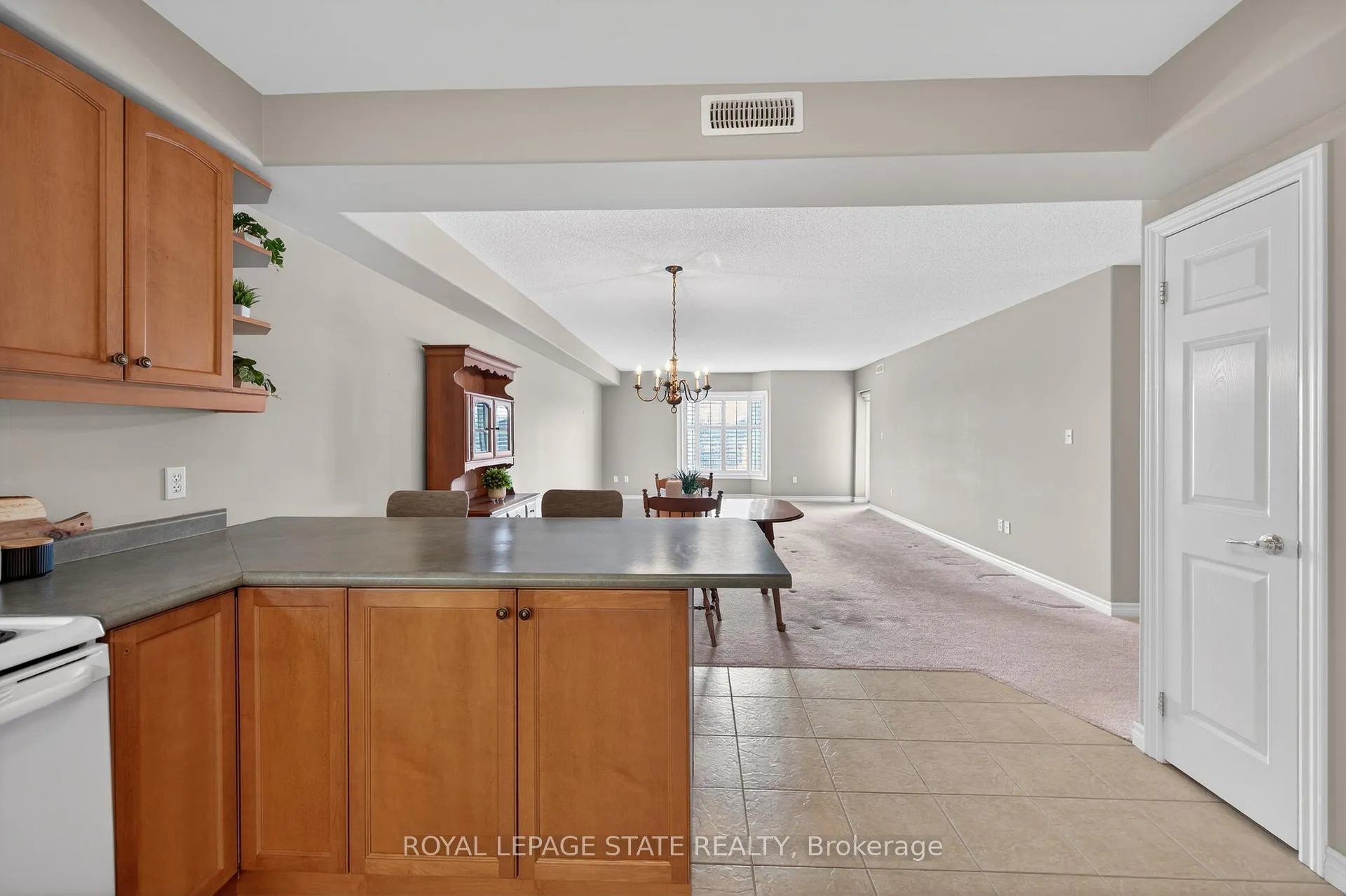 Photo 12 of Unit 308, 908 Mohawk Road E, Hamilton, Lisgar — HOMEH