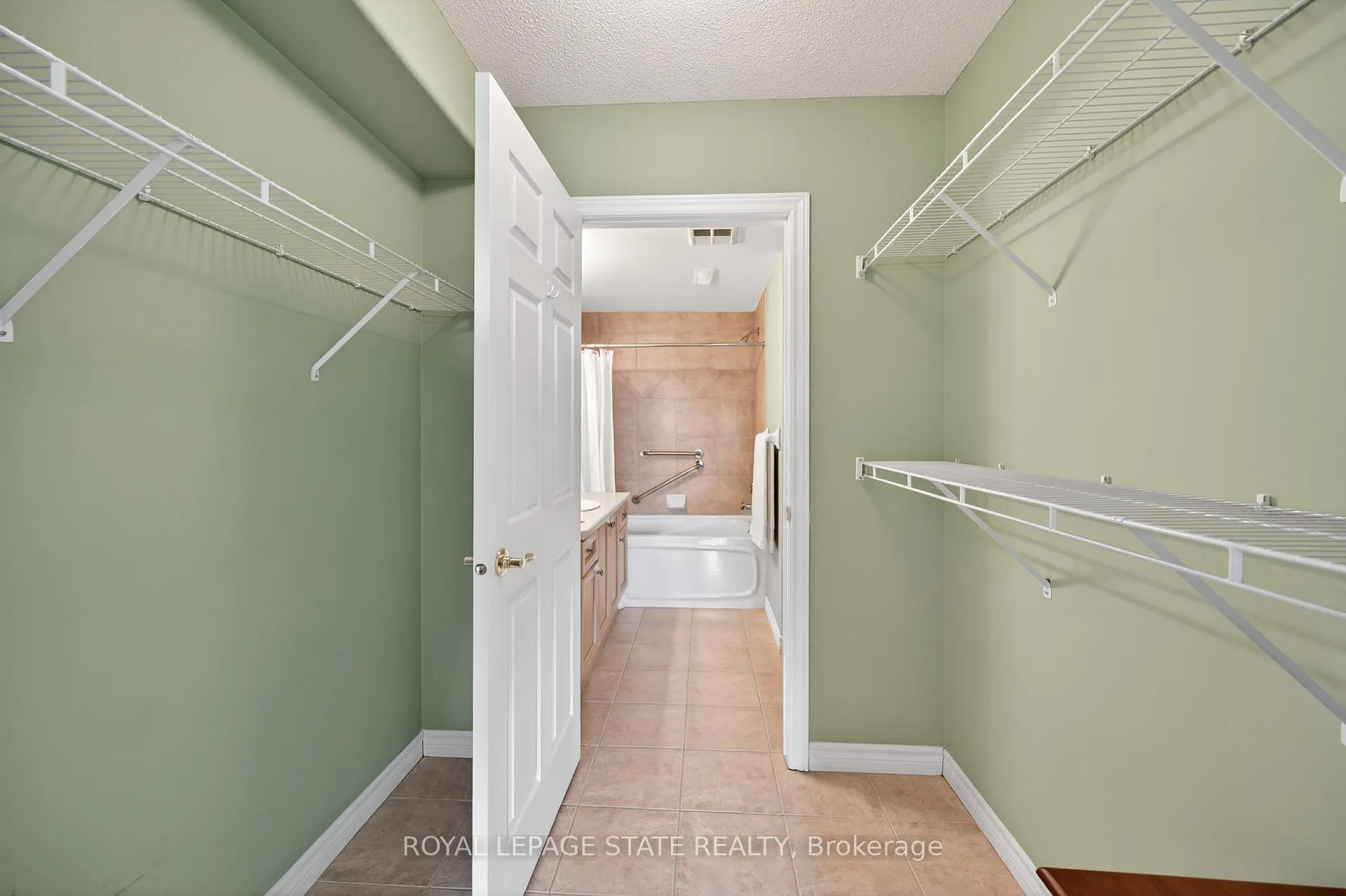 Photo 18 of Unit 308, 908 Mohawk Road E, Hamilton, Lisgar — HOMEH