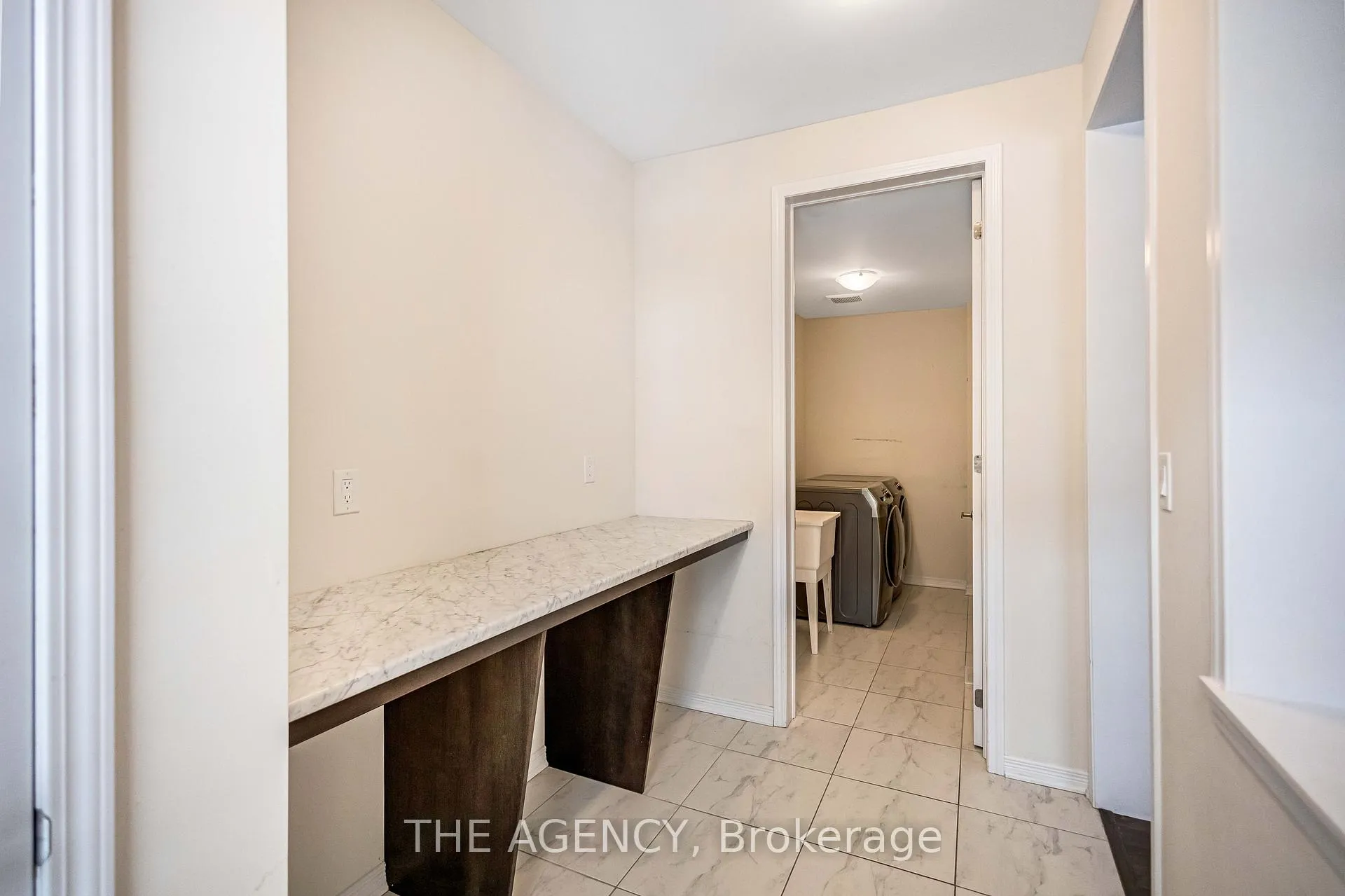 Photo 12 of 36 MacLachlan Avenue, Haldimand — HOMEH