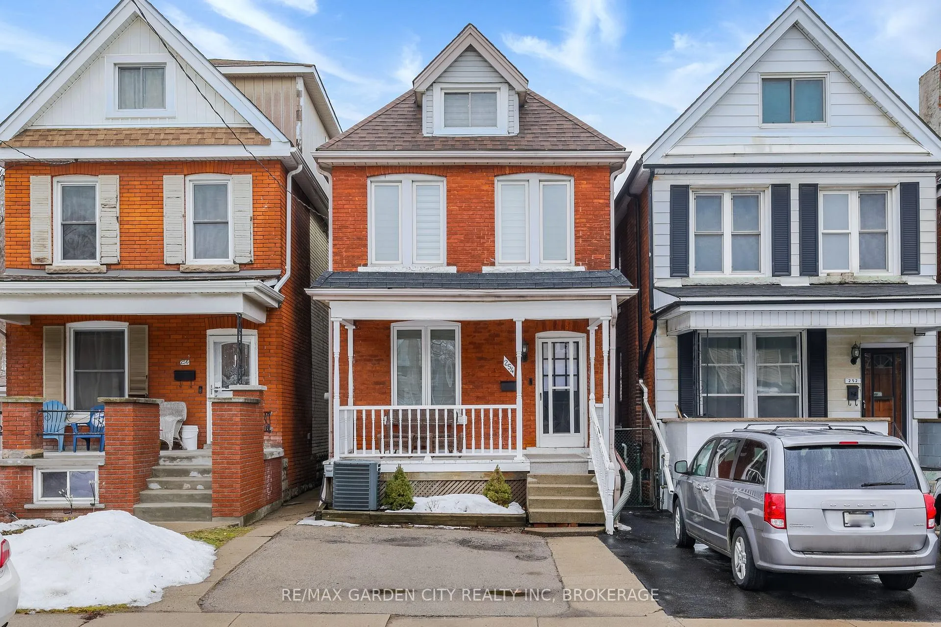 Photo 9 of 254 St Clair Boulevard, Hamilton, St. Clair — HOMEH