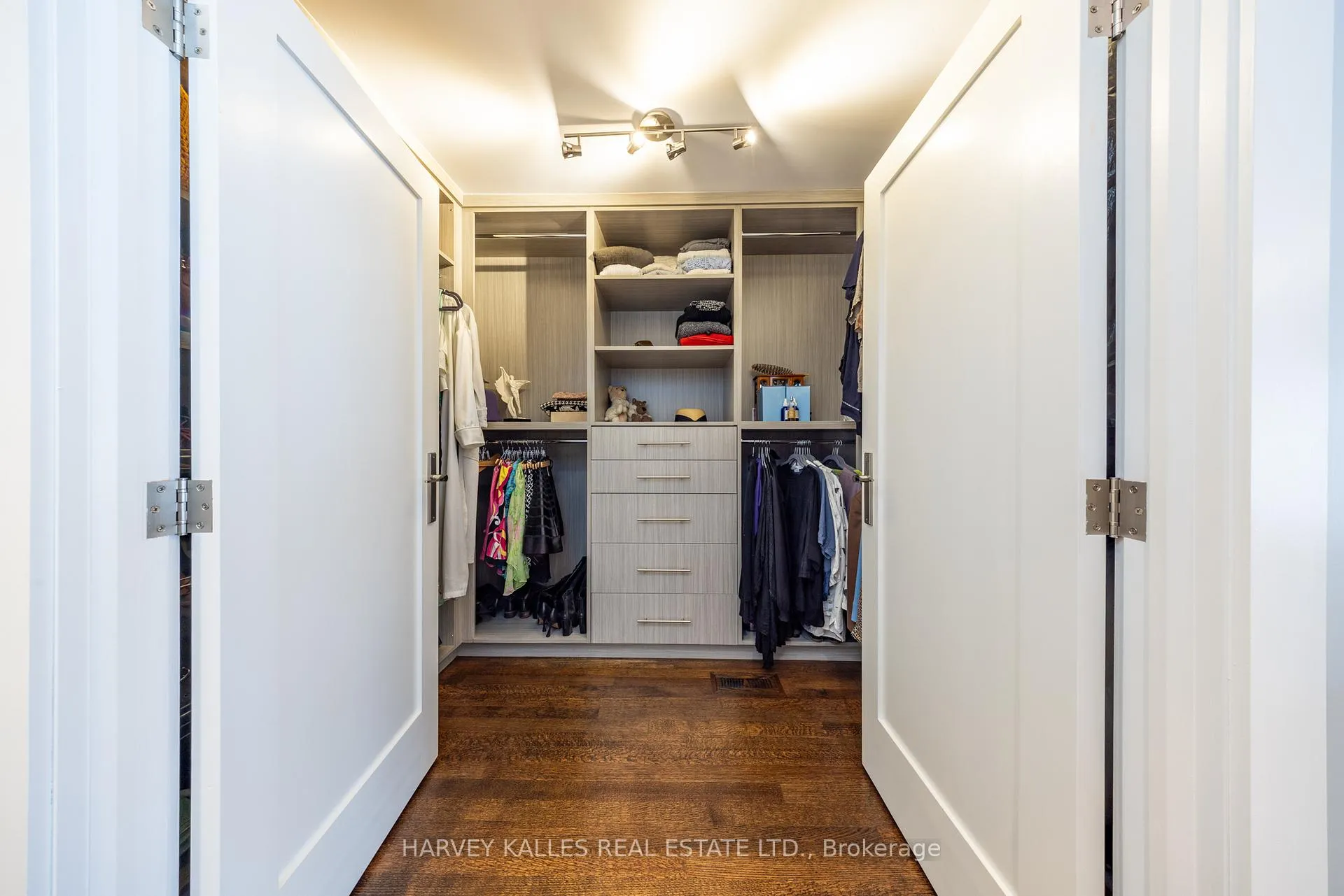 Photo 18 of 353 Briar Hill Avenue, Toronto, Yonge-Eglinton — HOMEH