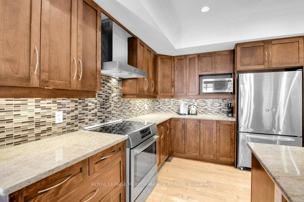 Photo 12 of 144 Solera Circle, Ottawa, Hunt Club Park/Greenboro — HOMEH