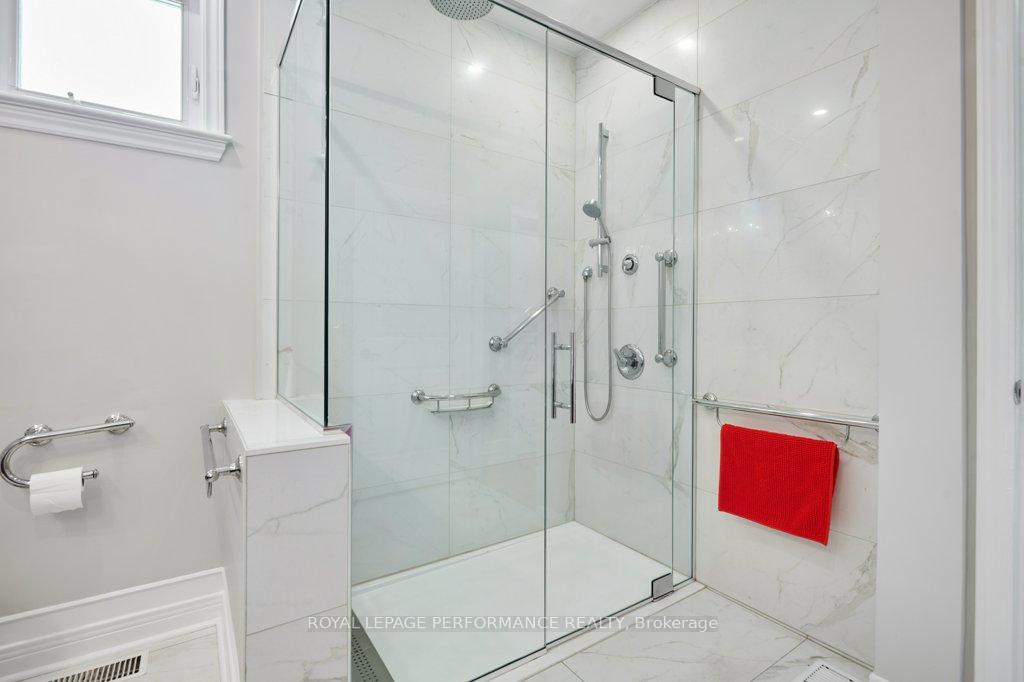 Photo 18 of 144 Solera Circle, Ottawa, Hunt Club Park/Greenboro — HOMEH