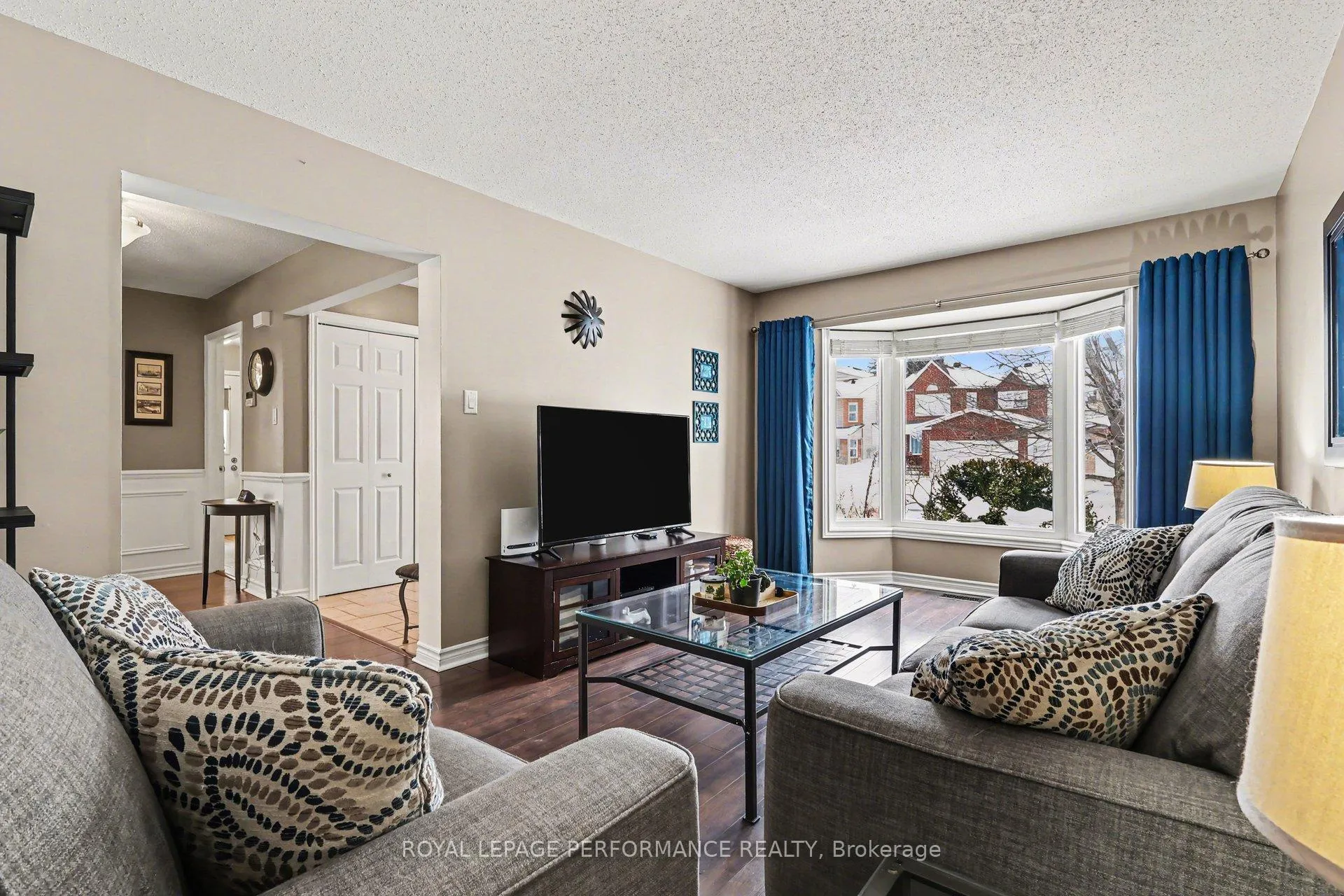 Photo 7 of 1606 Westport Crescent, Ottawa, Chateauneuf — HOMEH