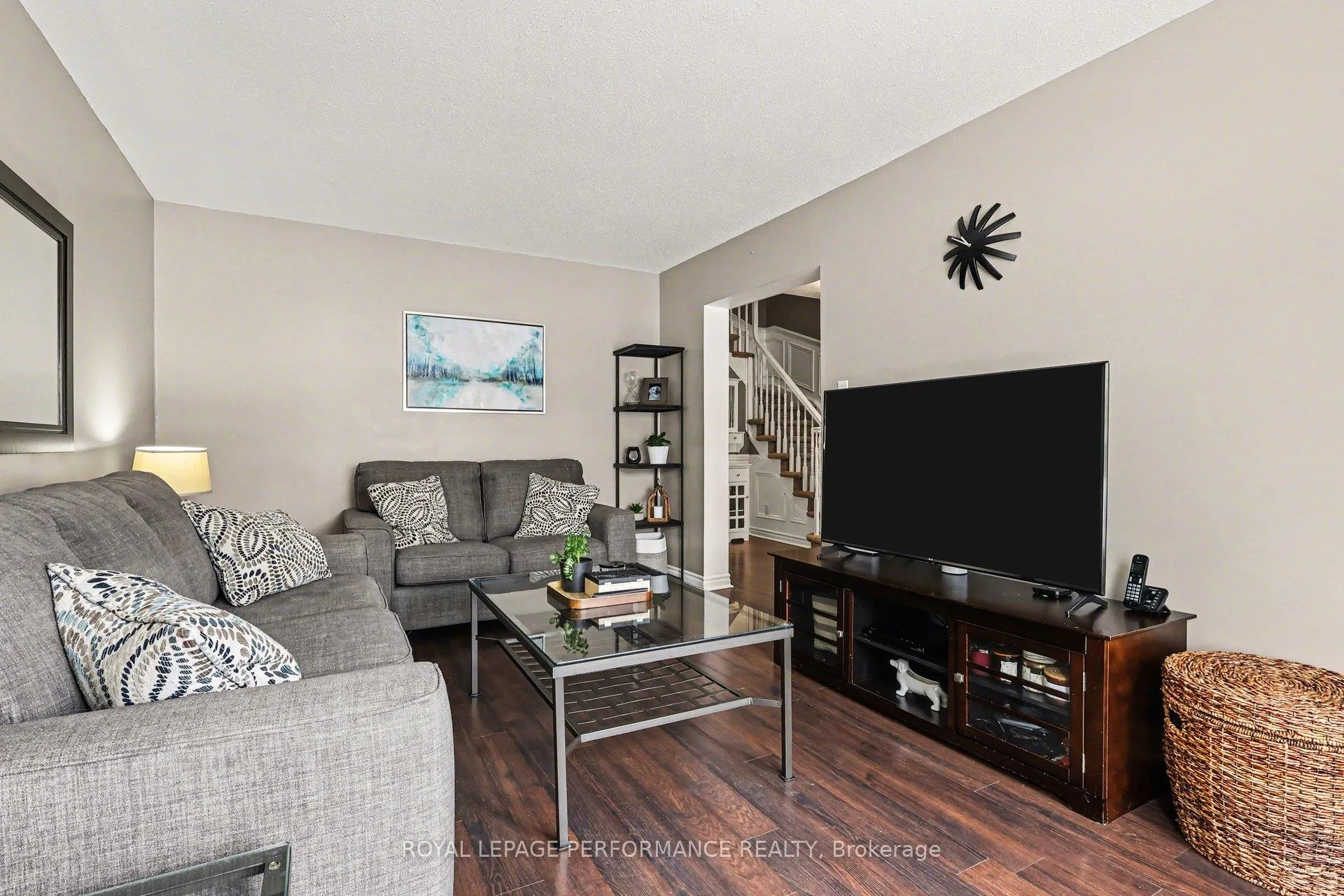 Photo 8 of 1606 Westport Crescent, Ottawa, Chateauneuf — HOMEH