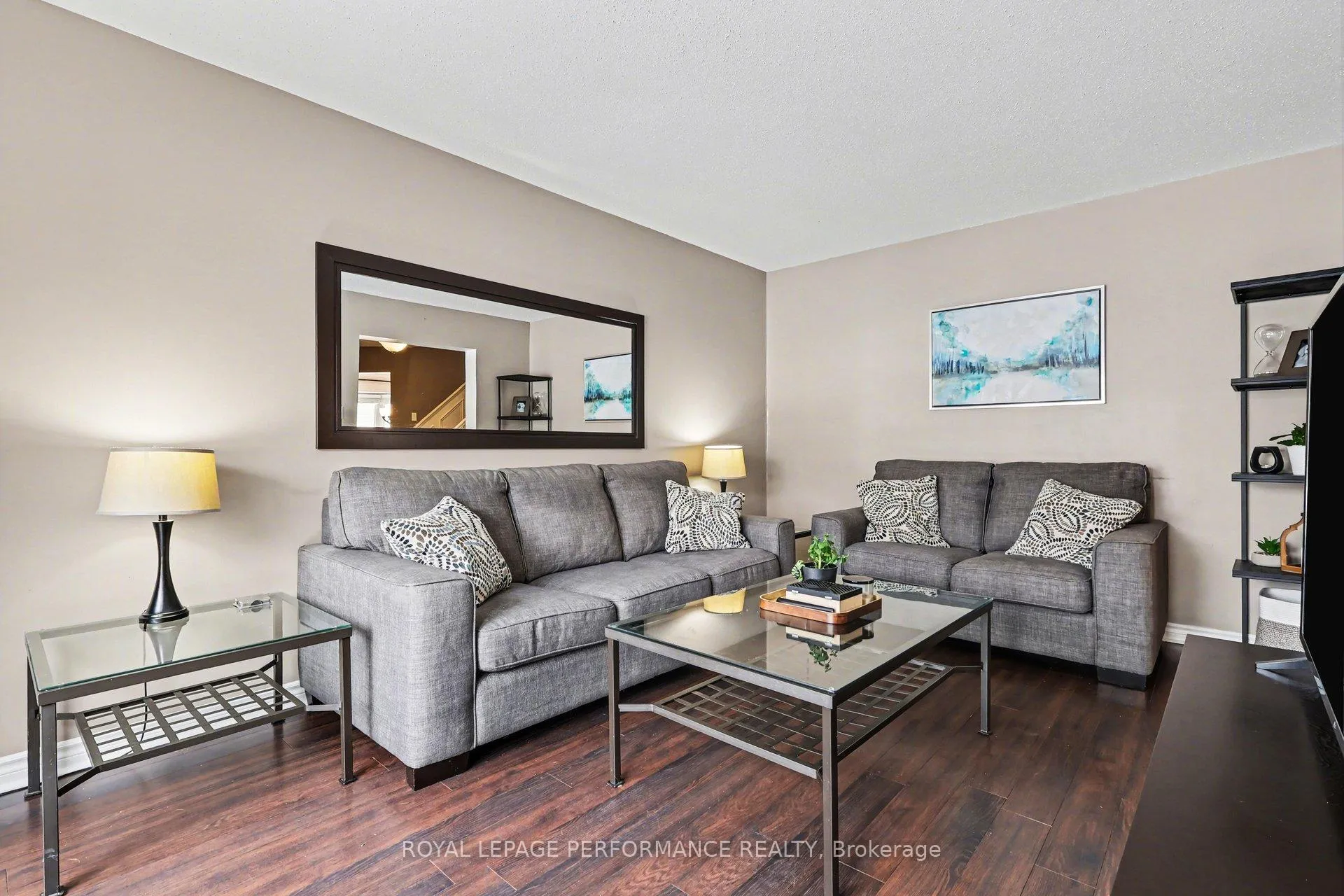 Photo 9 of 1606 Westport Crescent, Ottawa, Chateauneuf — HOMEH