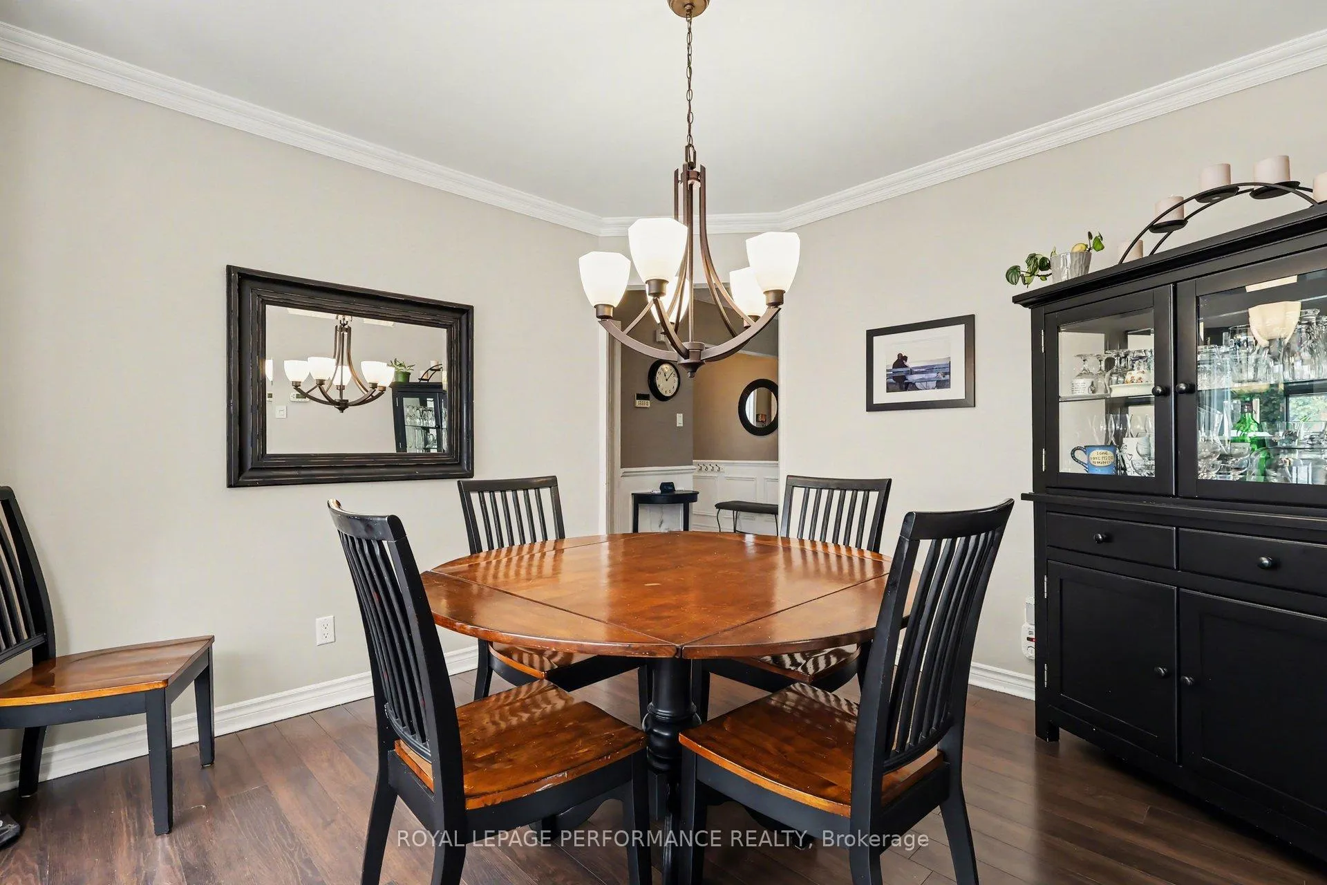 Photo 10 of 1606 Westport Crescent, Ottawa, Chateauneuf — HOMEH