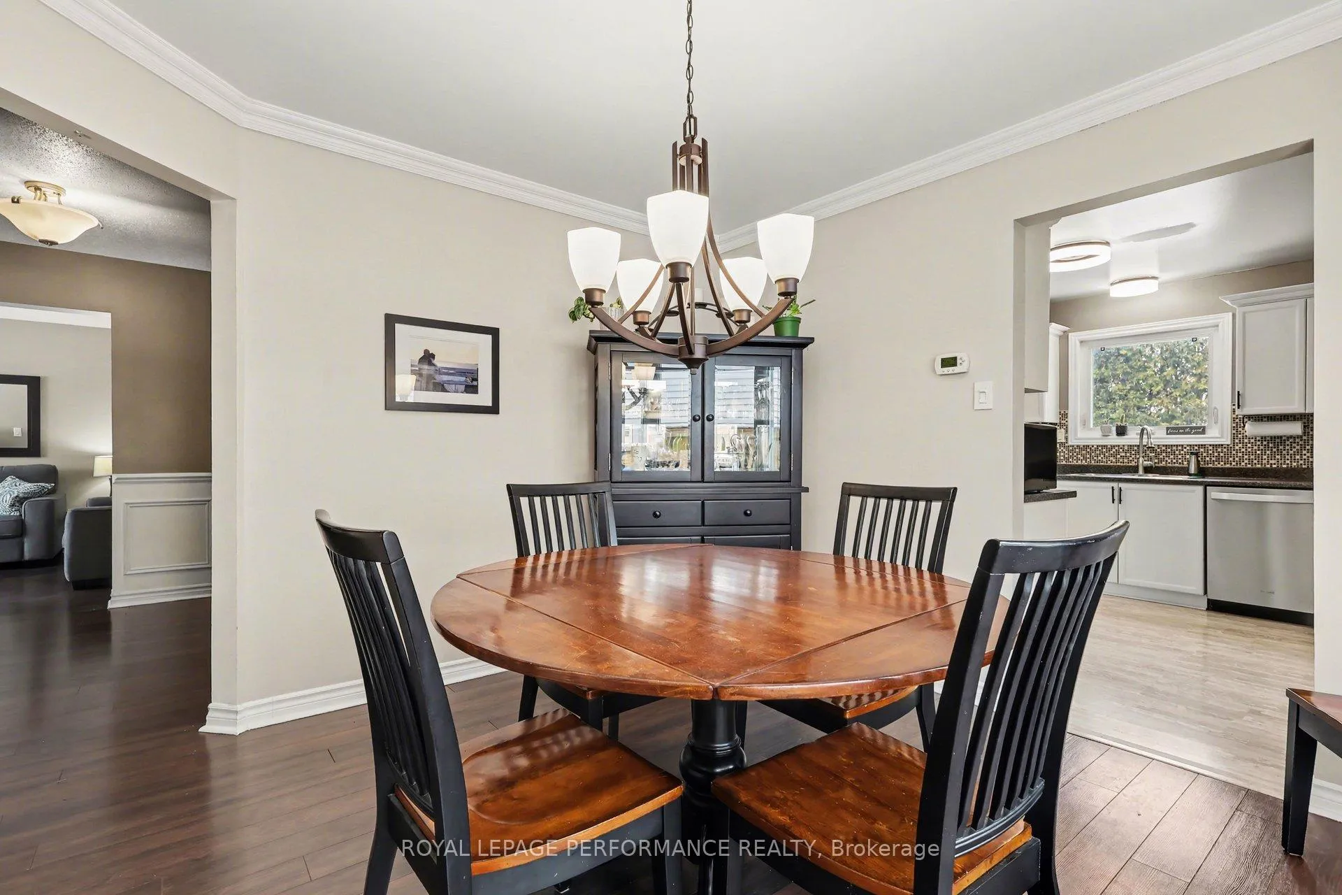 Photo 11 of 1606 Westport Crescent, Ottawa, Chateauneuf — HOMEH