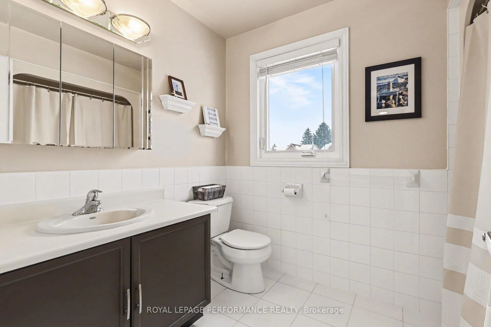 Photo 27 of 1606 Westport Crescent, Ottawa, Chateauneuf — HOMEH