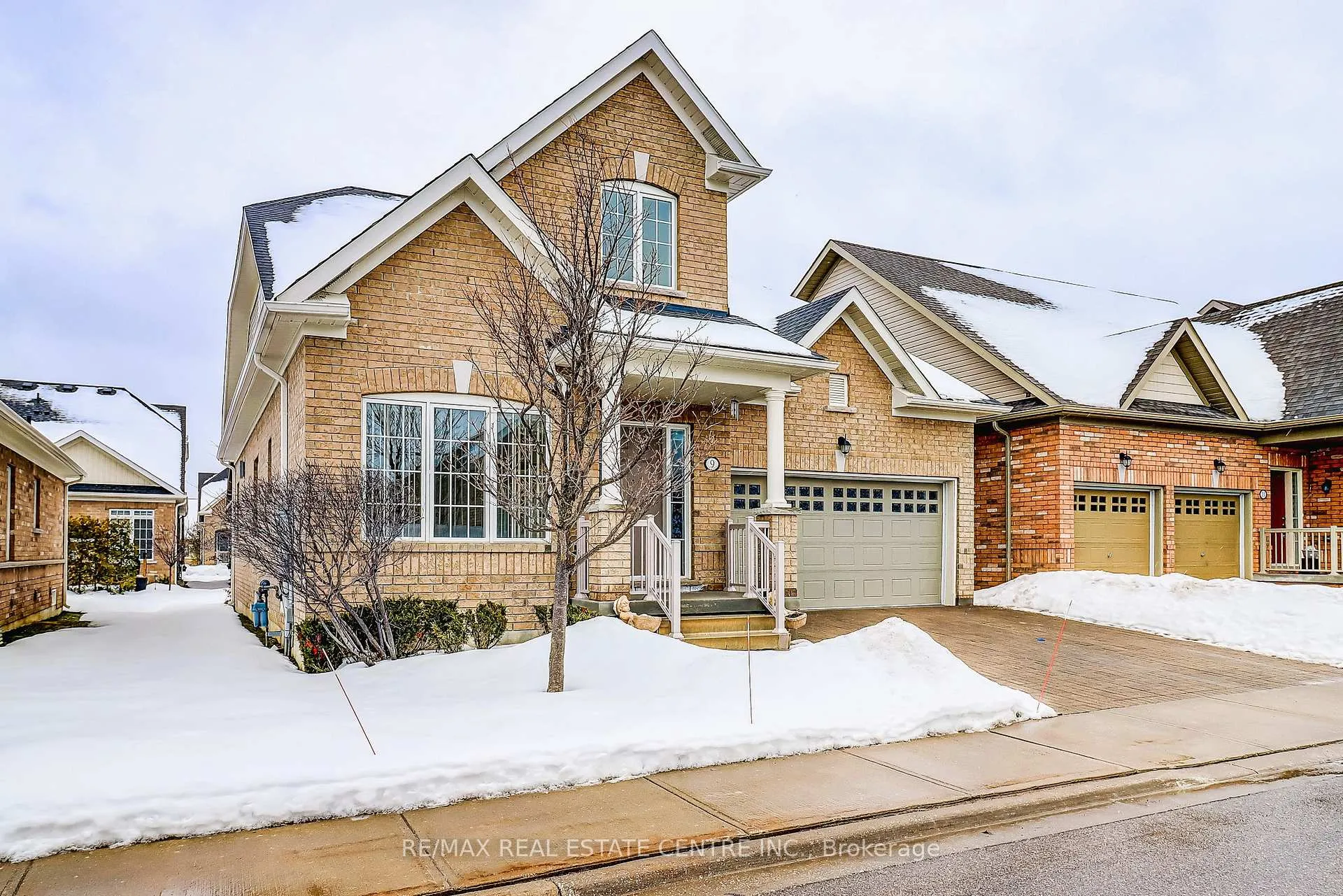 Photo 3 of 9 Jazzberry Road, Brampton, Sandringham-Wellington — HOMEH