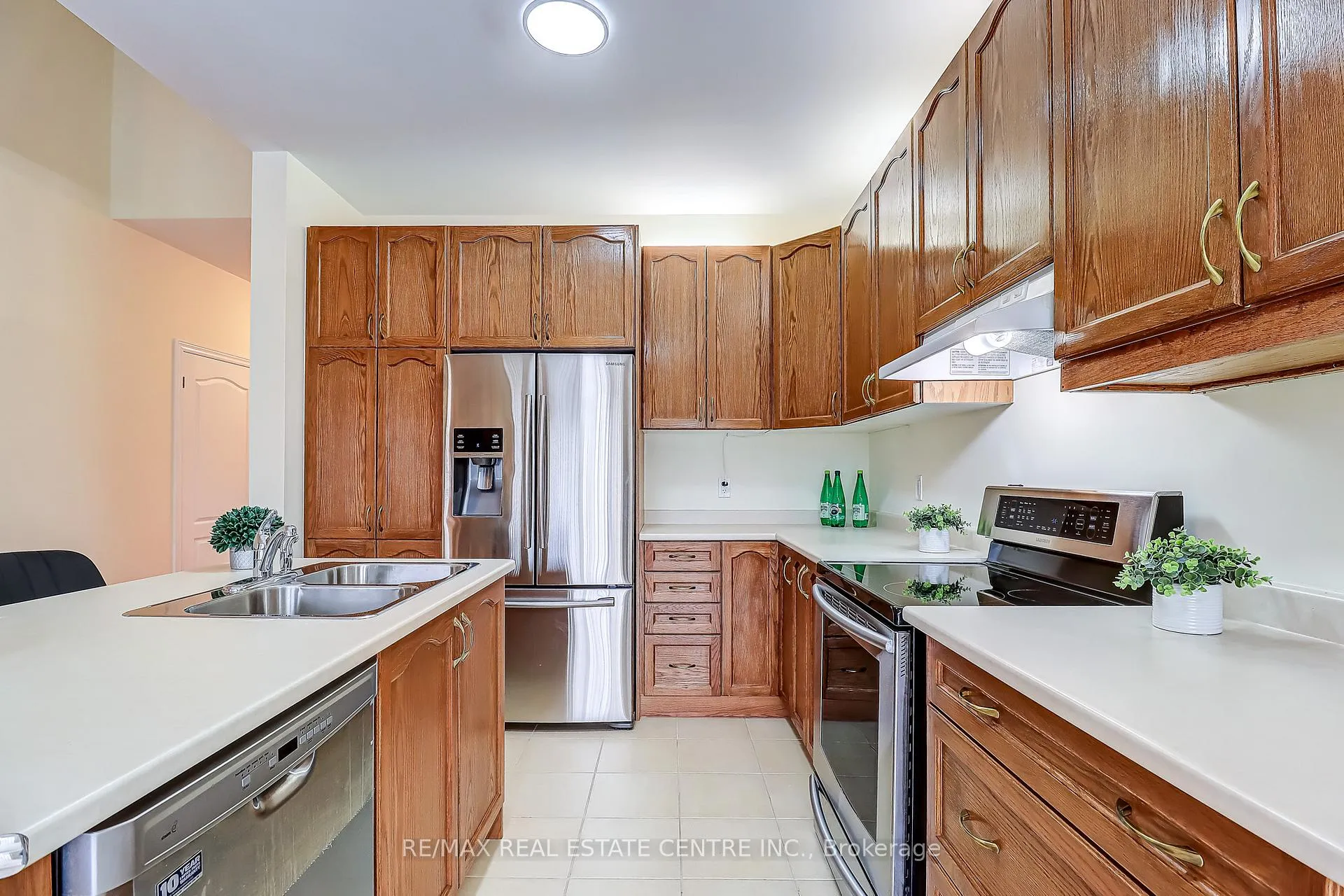Photo 6 of 9 Jazzberry Road, Brampton, Sandringham-Wellington — HOMEH