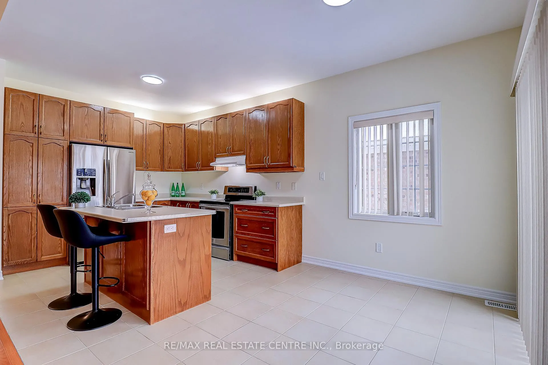 Photo 7 of 9 Jazzberry Road, Brampton, Sandringham-Wellington — HOMEH