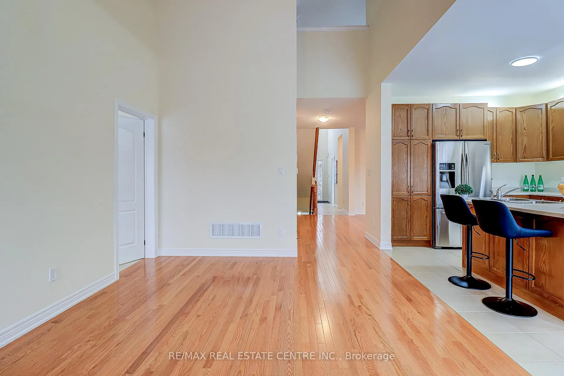 Photo 9 of 9 Jazzberry Road, Brampton, Sandringham-Wellington — HOMEH