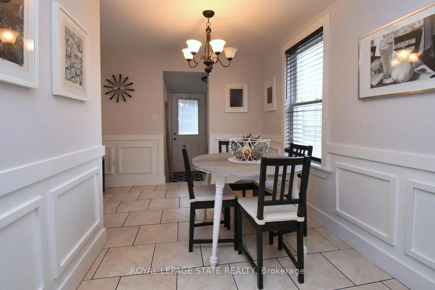 Photo 10 of 113 Steven Street, Hamilton, Landsdale — HOMEH