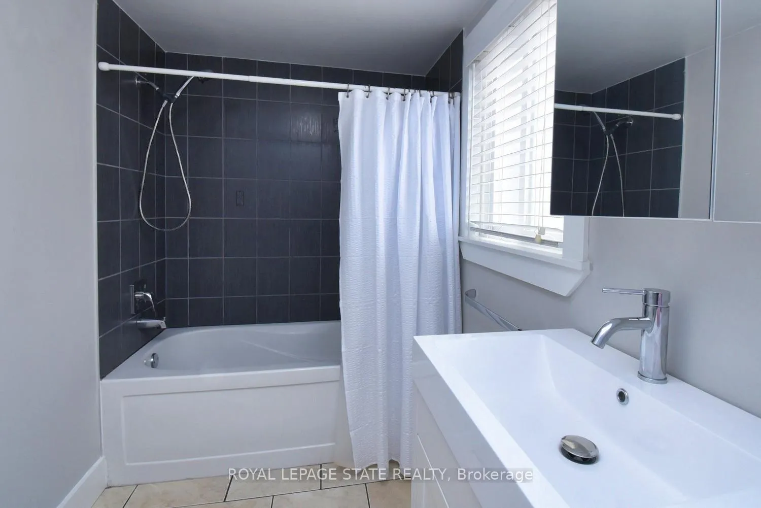 Photo 20 of 113 Steven Street, Hamilton, Landsdale — HOMEH