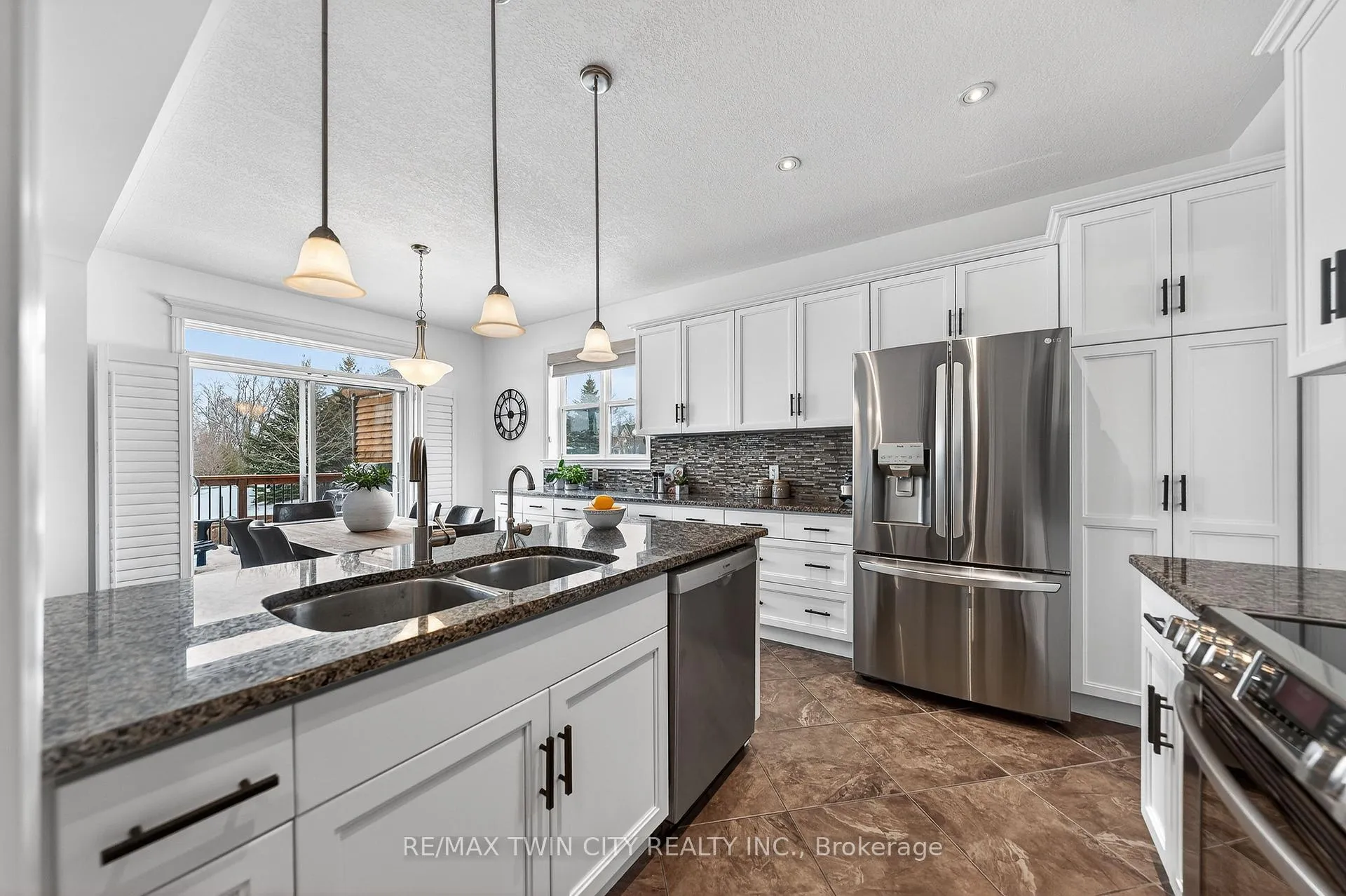 Photo 23 of 107 Janine Street, Kitchener — HOMEH