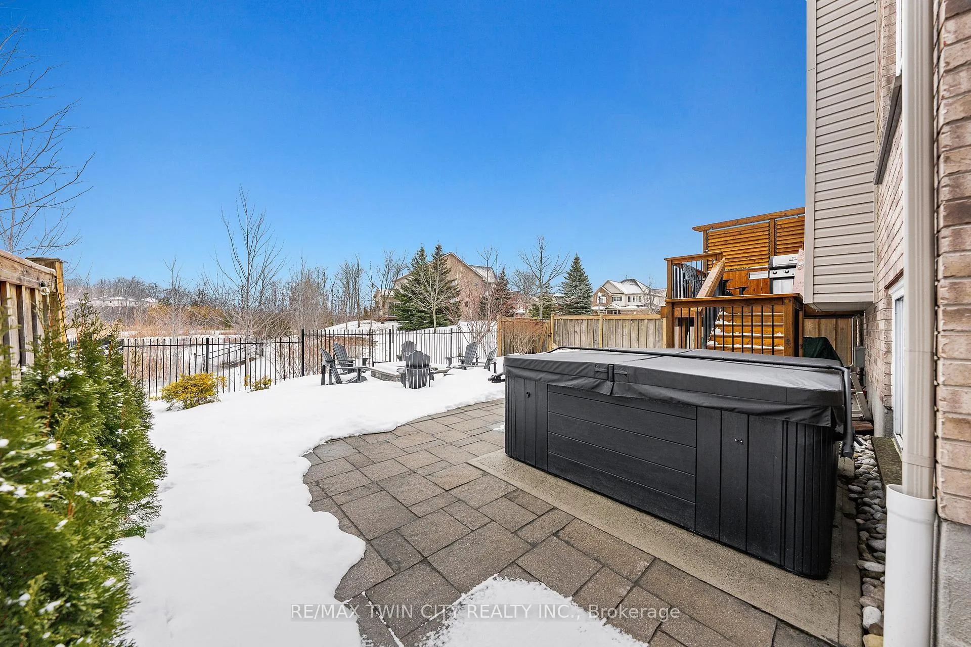 Photo 50 of 107 Janine Street, Kitchener — HOMEH