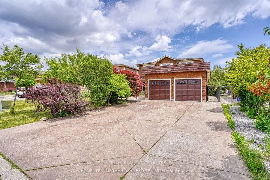 Photo 2 of 40 Queenston Crescent, Vaughan, East Woodbridge — HOMEH