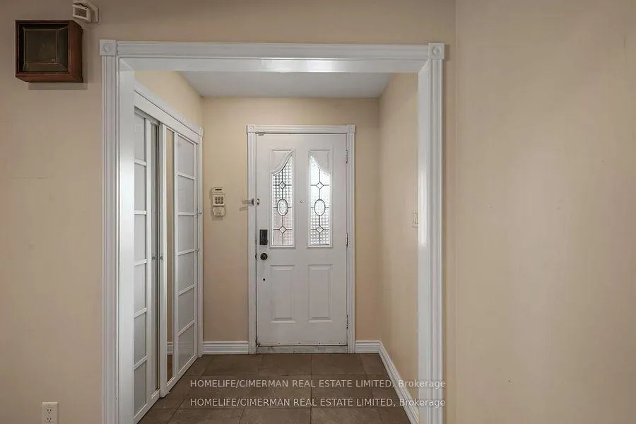 Photo 20 of 40 Queenston Crescent, Vaughan, East Woodbridge — HOMEH
