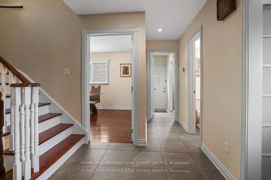 Photo 22 of 40 Queenston Crescent, Vaughan, East Woodbridge — HOMEH