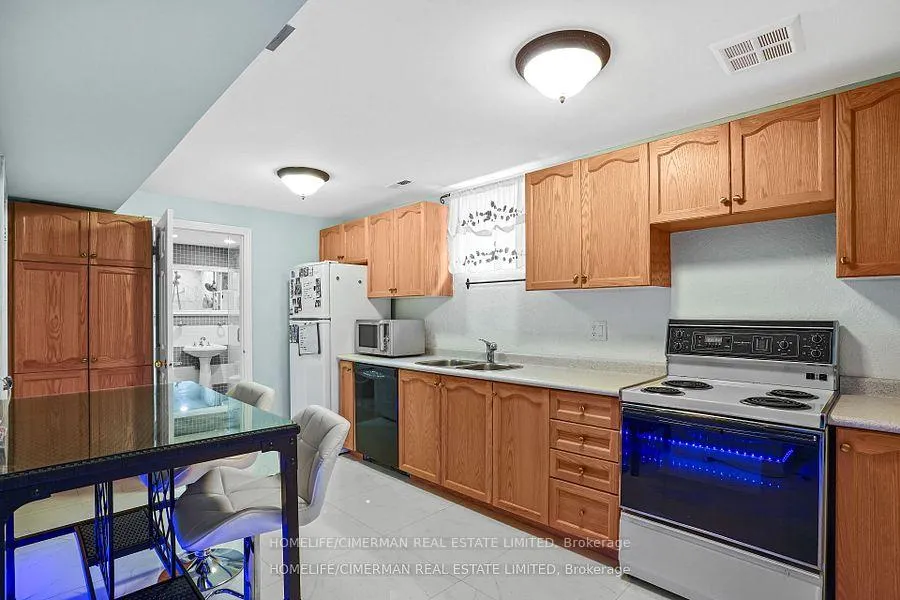 Photo 46 of 40 Queenston Crescent, Vaughan, East Woodbridge — HOMEH