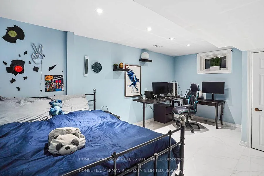 Photo 48 of 40 Queenston Crescent, Vaughan, East Woodbridge — HOMEH