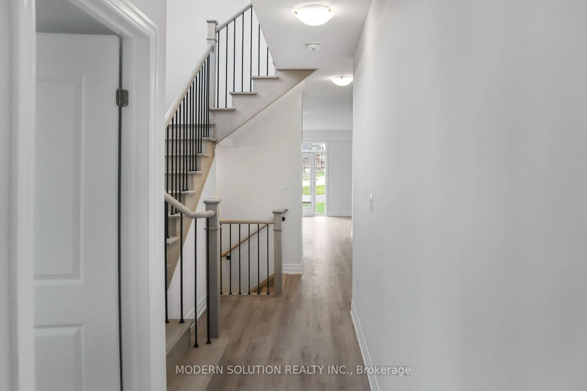 Photo 4 of 58 Del Ray Crescent, Wasaga Beach — HOMEH