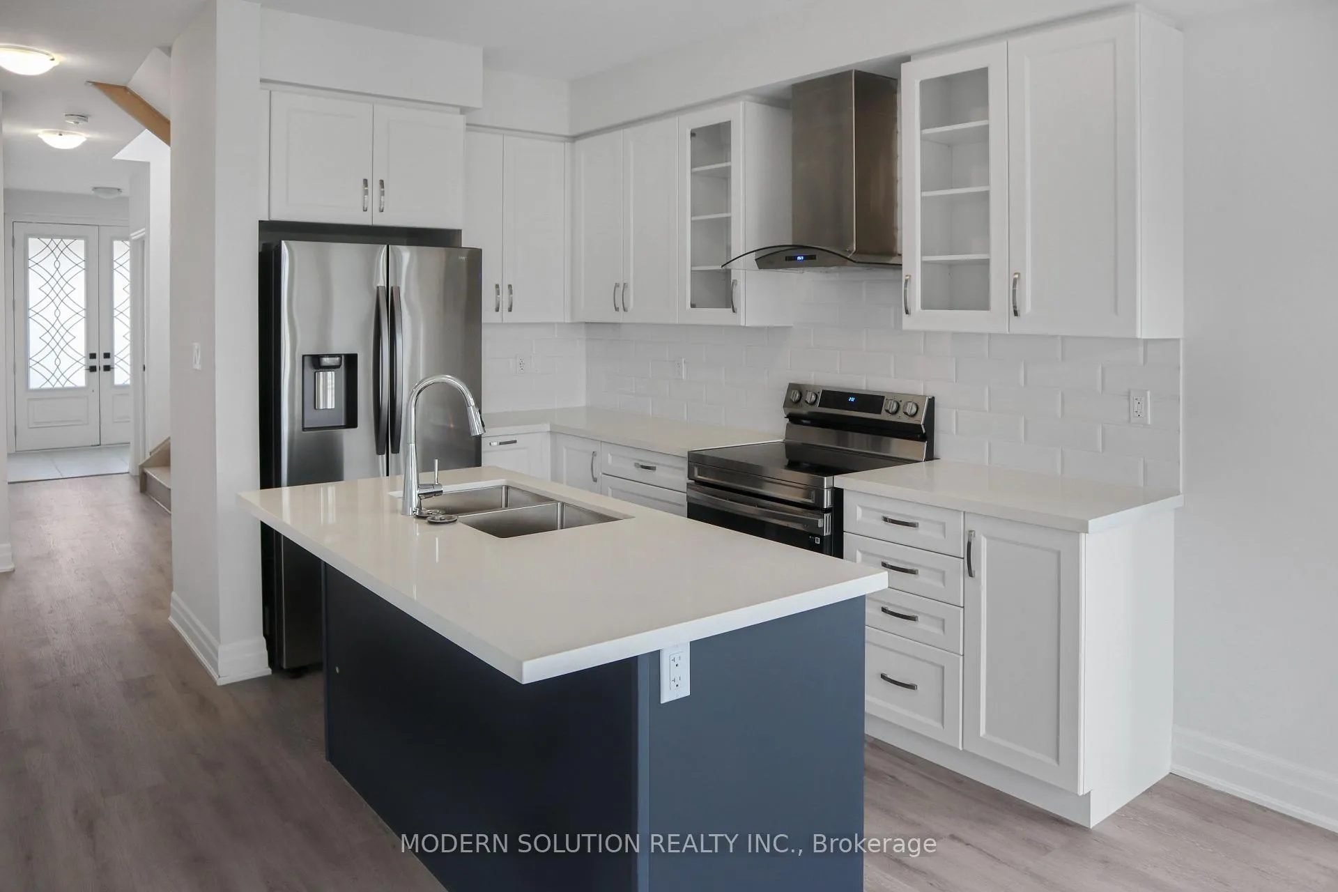 Photo 5 of 58 Del Ray Crescent, Wasaga Beach — HOMEH
