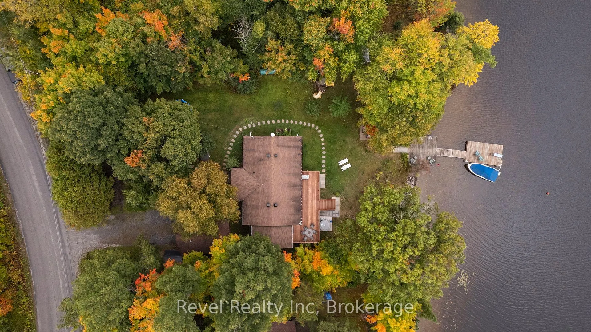 Photo 3 of 210 Burnett's Road, McKellar — HOMEH