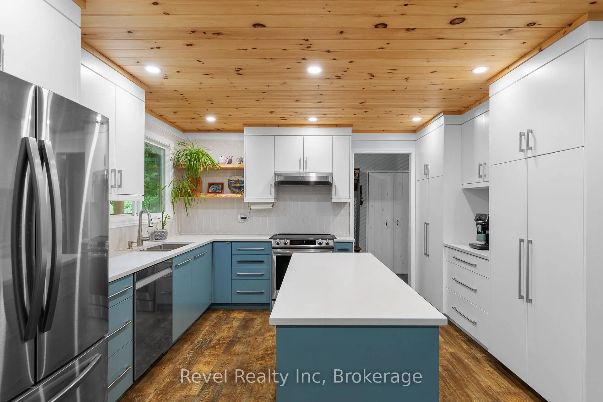 Photo 21 of 210 Burnett's Road, McKellar — HOMEH