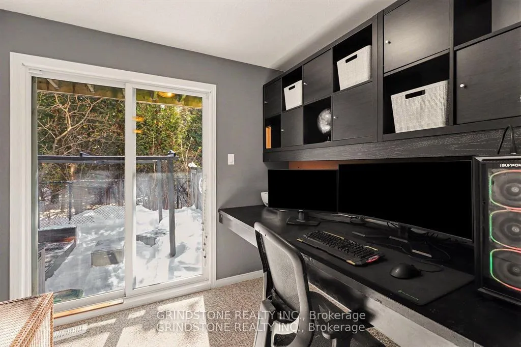 Photo 3 of 126 Songbird Private, Ottawa, Westcliffe Estates — HOMEH