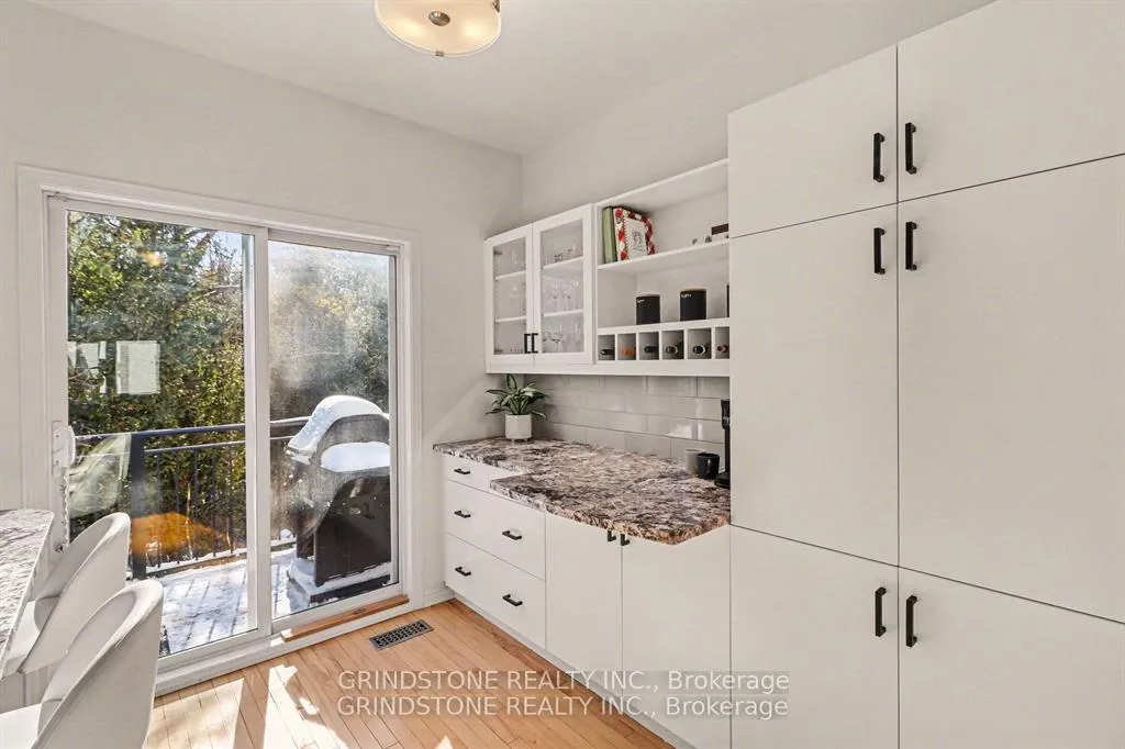 Photo 8 of 126 Songbird Private, Ottawa, Westcliffe Estates — HOMEH