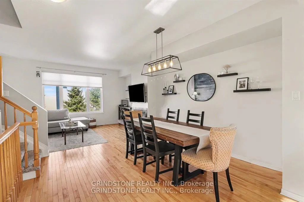 Photo 11 of 126 Songbird Private, Ottawa, Westcliffe Estates — HOMEH