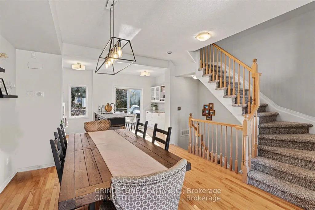 Photo 13 of 126 Songbird Private, Ottawa, Westcliffe Estates — HOMEH