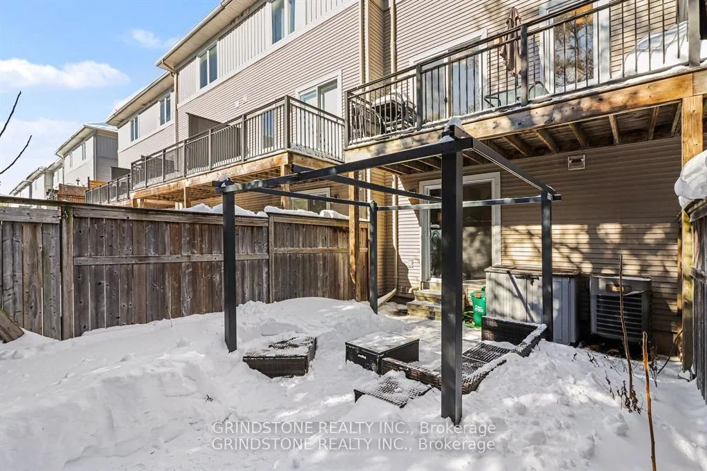 Photo 24 of 126 Songbird Private, Ottawa, Westcliffe Estates — HOMEH