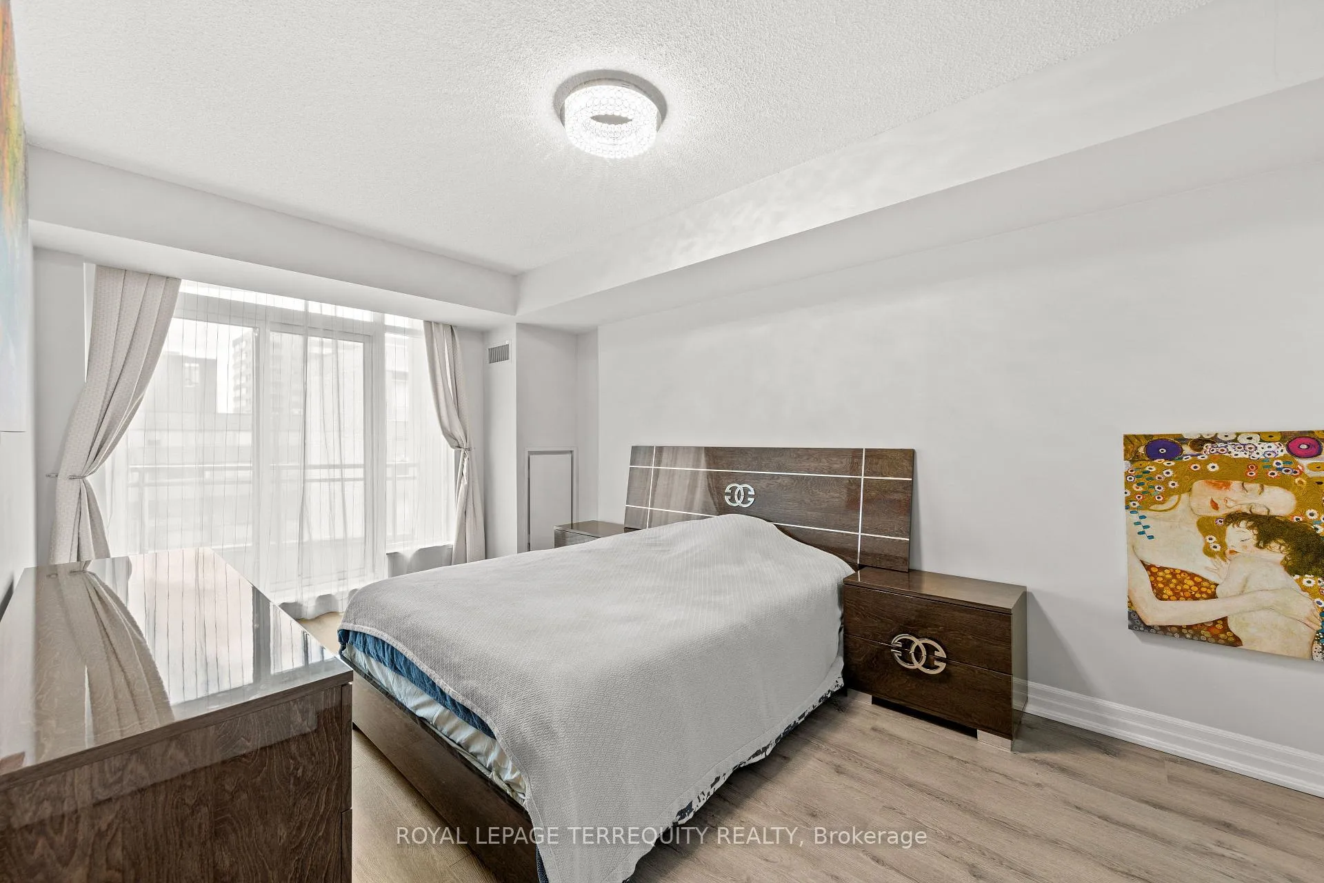 Photo 18 of Unit 1410, 8 Scollard Street, Toronto, The Annex — HOMEH