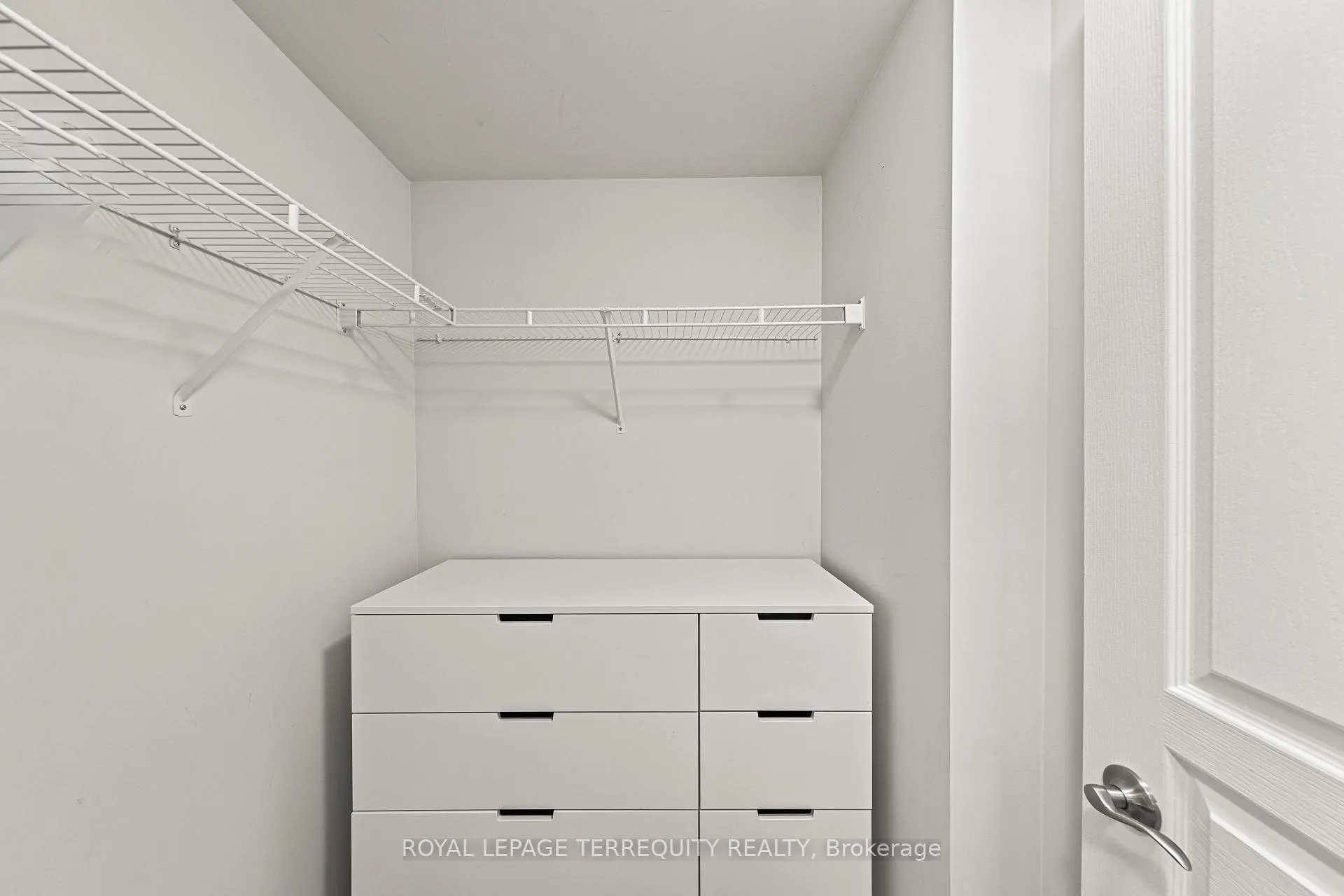 Photo 20 of Unit 1410, 8 Scollard Street, Toronto, The Annex — HOMEH