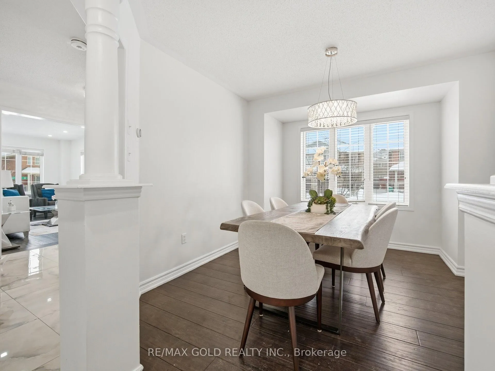 Photo 4 of 78 Passfield Trail, Brampton, Bram East — HOMEH