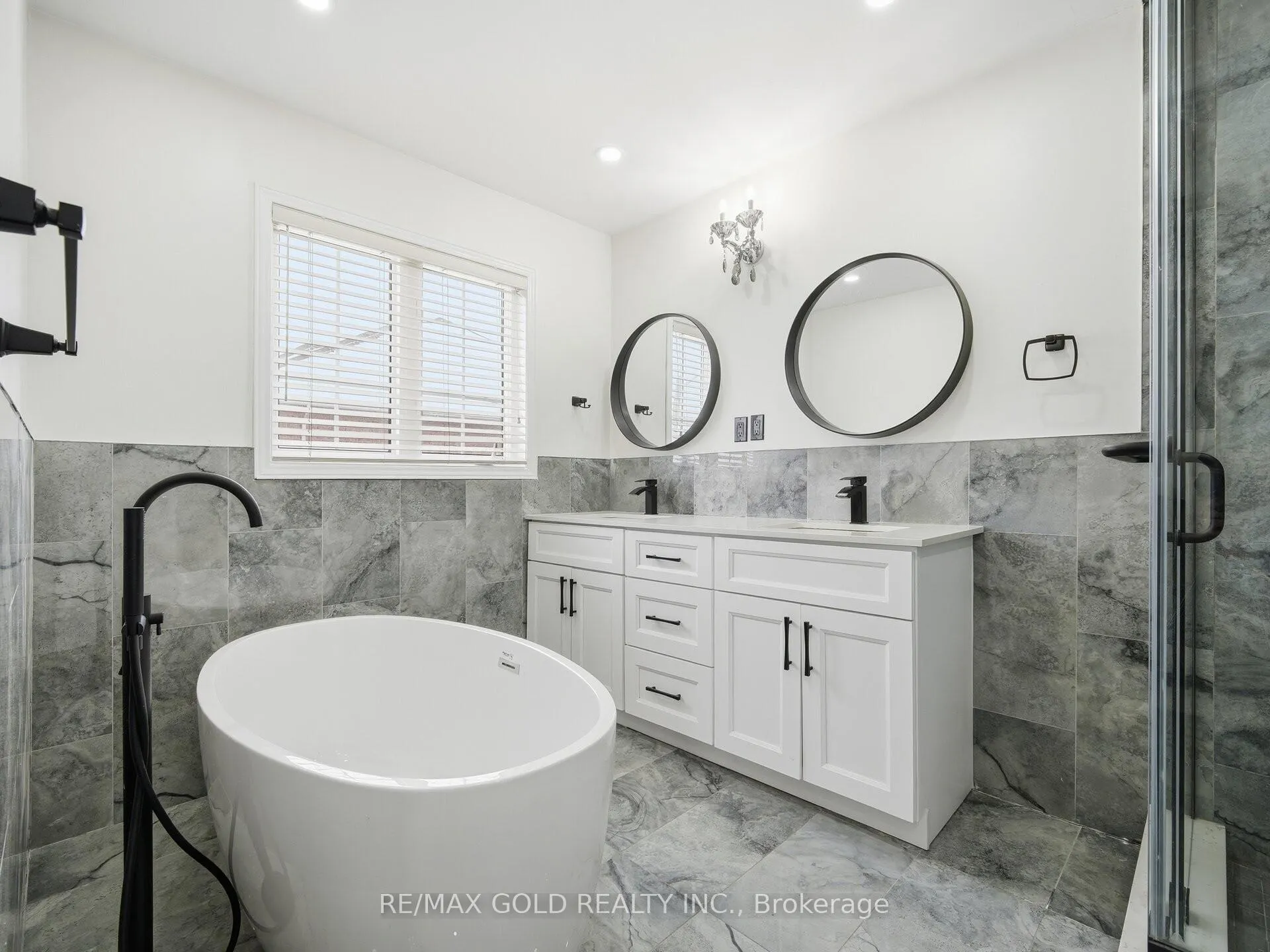 Photo 16 of 78 Passfield Trail, Brampton, Bram East — HOMEH
