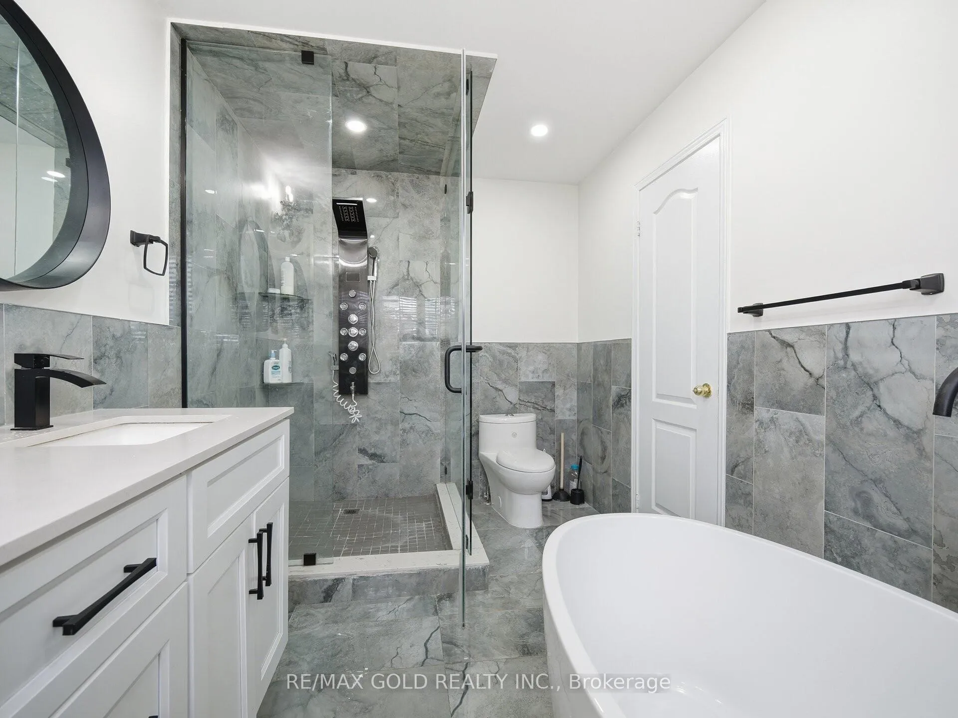 Photo 17 of 78 Passfield Trail, Brampton, Bram East — HOMEH