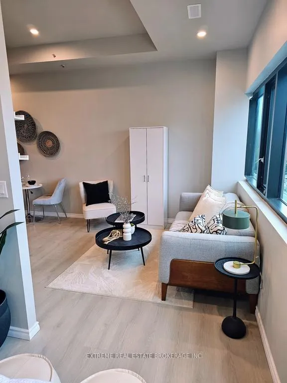 Photo 8 of Unit 402, 1 St. Paul Street, St. Catharines, Downtown — HOMEH