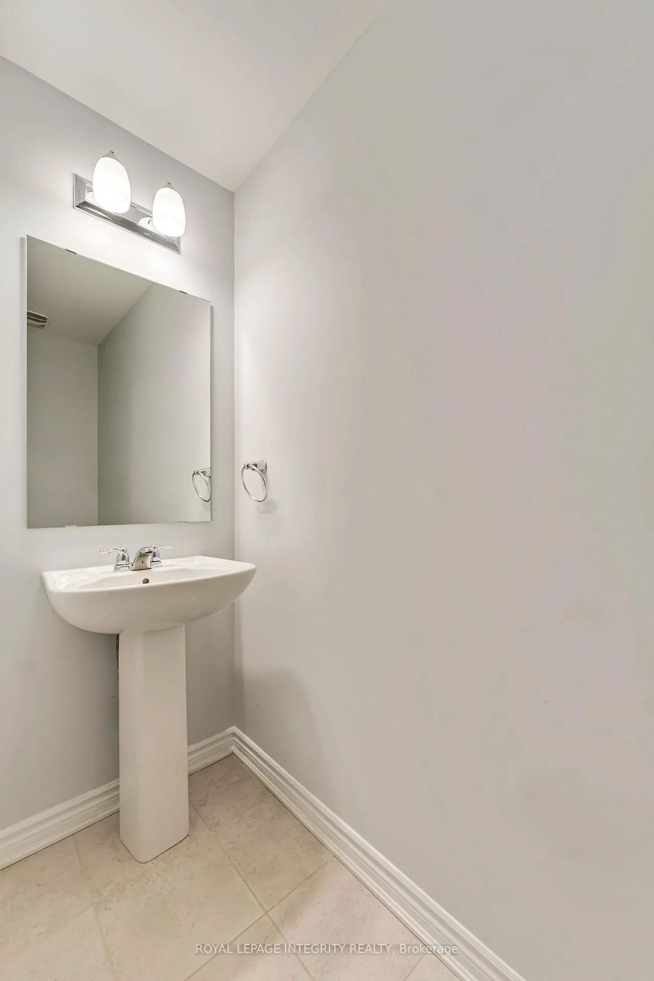 Photo 19 of 580 Catleaf Row, Ottawa, Avalon West — HOMEH