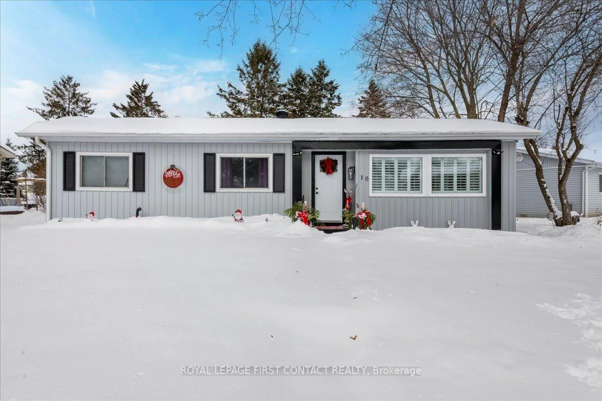 Photo 1 of 10 South Boulevard, Innisfil, Rural Innisfil — HOMEH